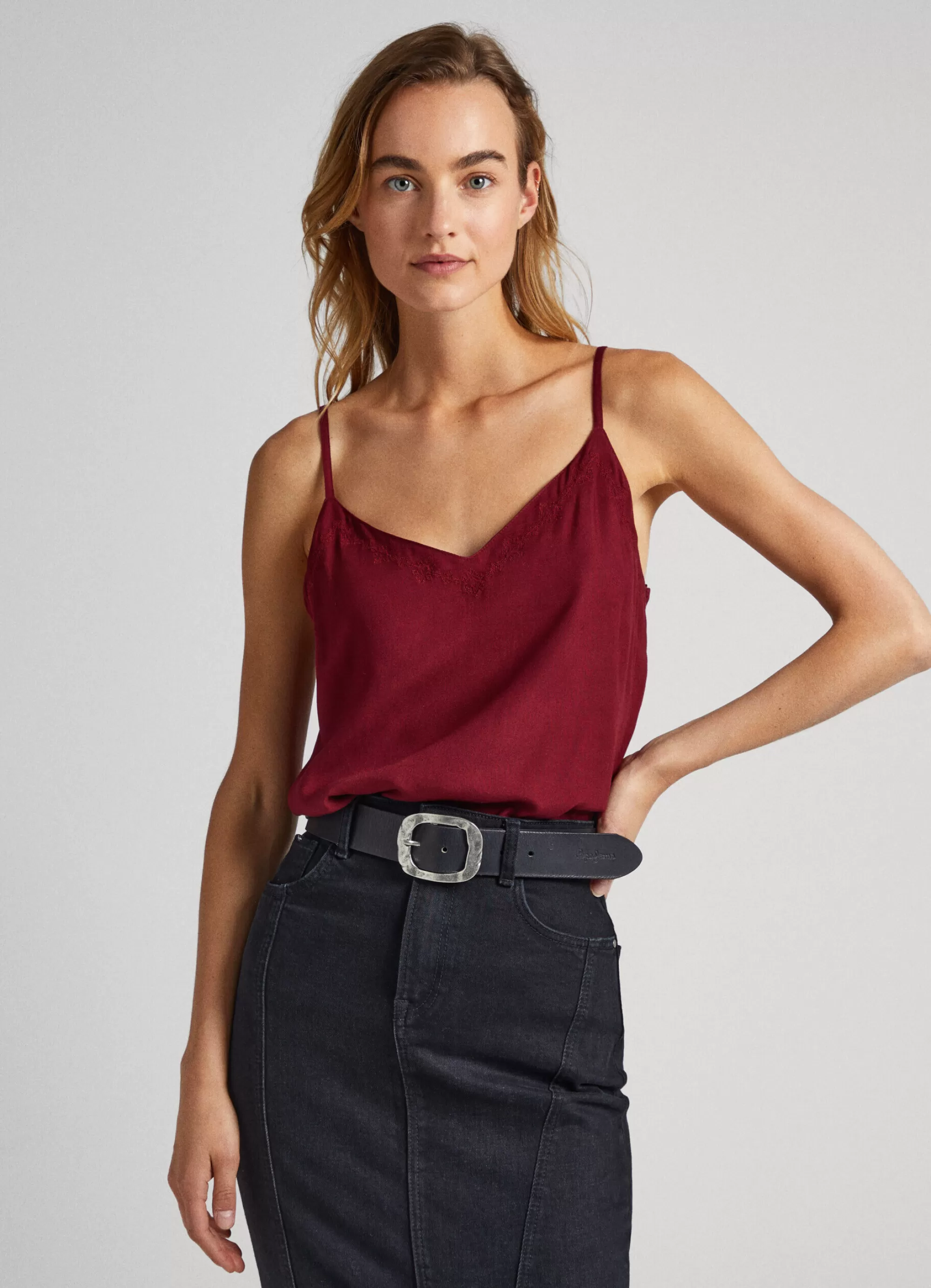 Mulher Pepe Jeans Camisas E Blusas>Top Com Decote Bordado